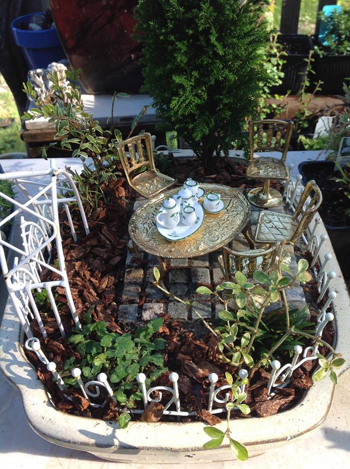 Image of Tea in the Garden.